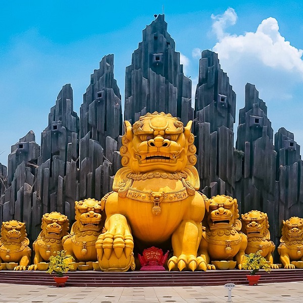 QUẢNG TRƯỜNG KIM LÂN SƠN XUẤT THẾ