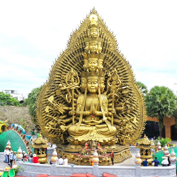 THÁNH TƯỢNG QUÁN THẾ ÂM THIÊN THỦ THIÊN NHÃN