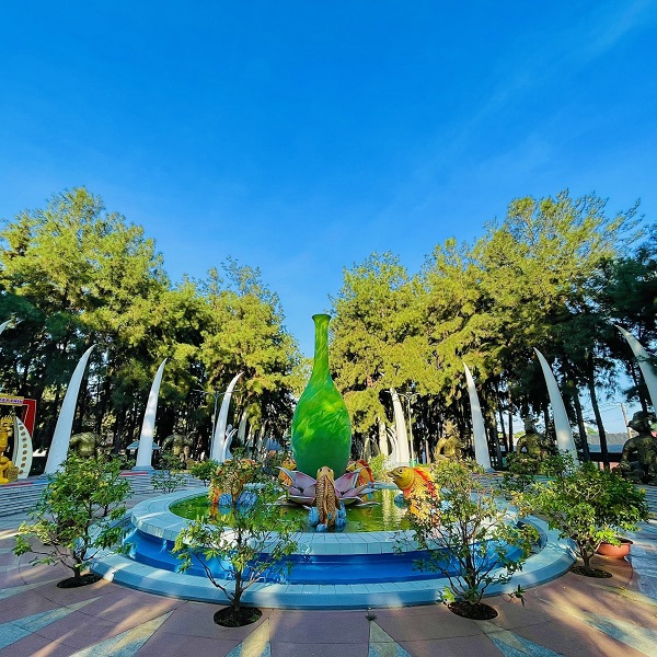 LINH CUNG THẬP NHỊ GIÁP