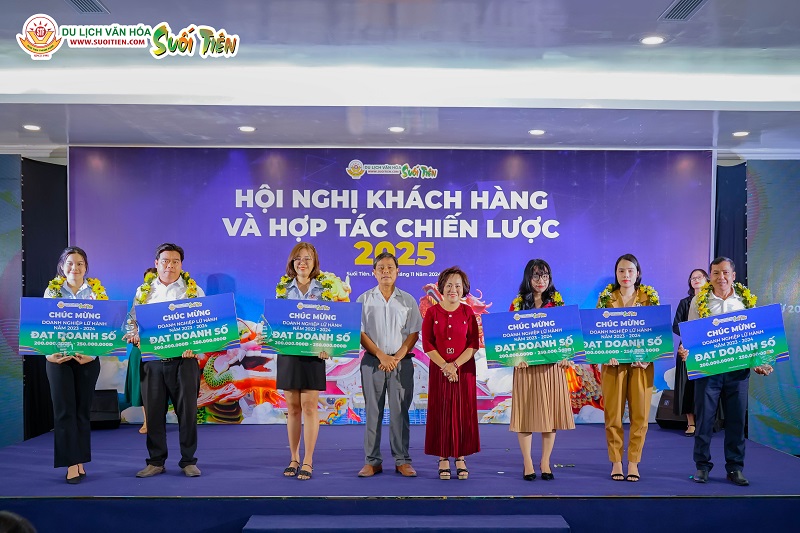 Hội nghị tri &acirc;n kh&aacute;ch h&agrave;ng v&agrave; hợp t&aacute;c chiến lược của Suối Ti&ecirc;n